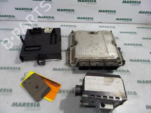 Used Engine control unit (ECU) RENAULT LAGUNA II (BG0/1_) 1.9 dCi (BG08, BG0G) (120 hp) 31392985