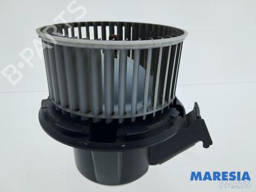 Used Heater blower motor Heater blower motor RENAULT TWINGO III (BCM_, BCA_) 1.0 SCe 70 (71 hp) 34406640 34406640