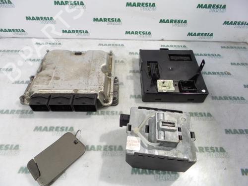 Used Engine control unit (ECU) RENAULT LAGUNA II Grandtour (KG0/1_) 1.9 dCi (KG0G) (120 hp) 31460565