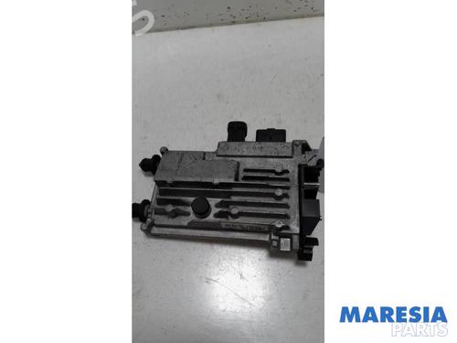 Used Switch PEUGEOT 308 II (LB_, LP_, LW_, LH_, L3_) 1.6 BlueHDi 120 (120 hp) 31530245