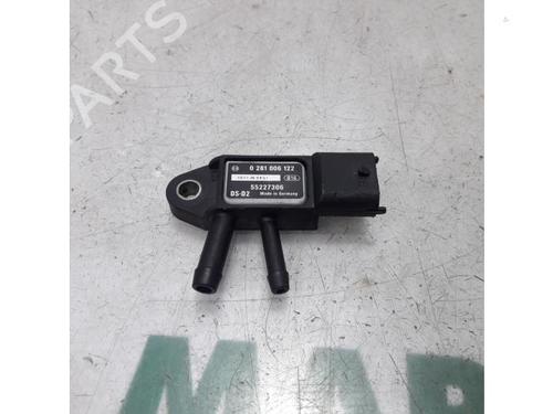 Used Electronic sensor FIAT QUBO (225_) 1.3 D Multijet (225CXB1A, 225AXB1A, 225CXB11, 225AXB11,... (75 hp) 31500652