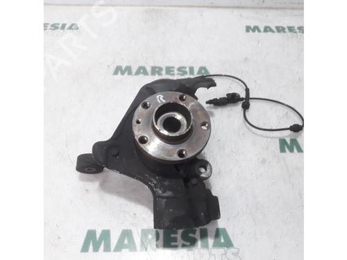 Used Right front steering knuckle FIAT DOBLO Cargo (263_) 1.3 D Multijet (90 hp) 31524381