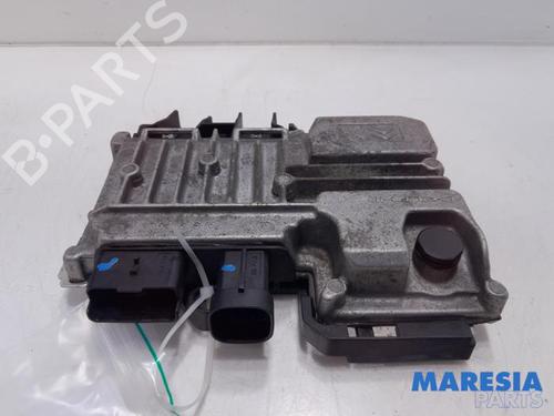 Used Switch CITROËN C3 III (SX) 1.2 THP 110 (SXHNPS, SXHNZT, SXHNZ6) (110 hp) 31536169