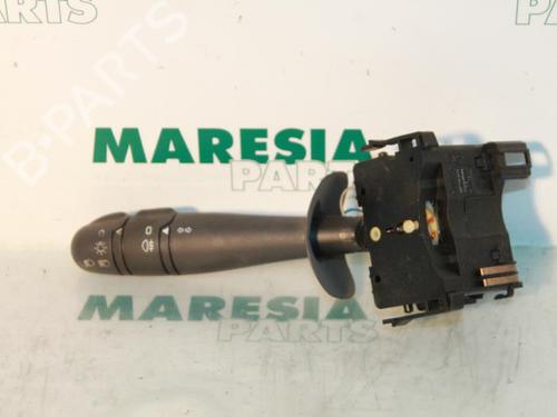 Used Steering column stalk RENAULT LAGUNA II (BG0/1_) 1.9 dCi (BG08, BG0G) (120 hp) 31436052