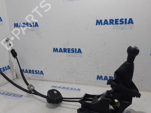 Selector da caixa CITROËN C3 II (SC_) 1.2 VTi 82 (82 hp) 31391508