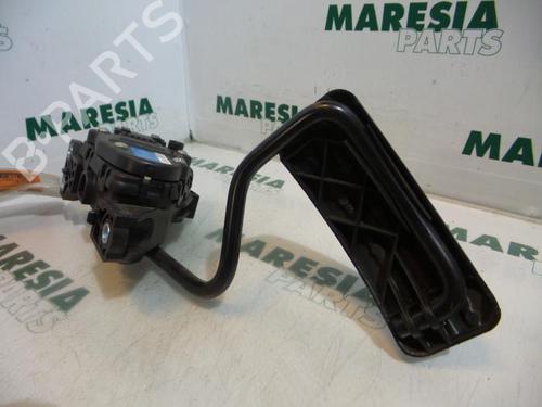 Used Electronic module RENAULT ESPACE IV (JK0/1_) 2.0 (JK0A, JK1D, JK0N) (170 hp) 31472835