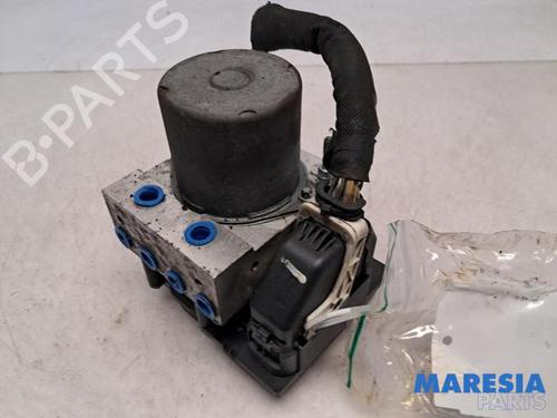 ABS pump CITROËN C5 III Break (RW_) 2.0 i 16V (RWRFJC, RWRFJF) | BP31461415M43 - Image 2