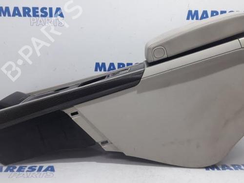 Mittelkonsole PEUGEOT 508 I (8D_) 2.0 HDi Hybrid4 AWC | BP31456482I22