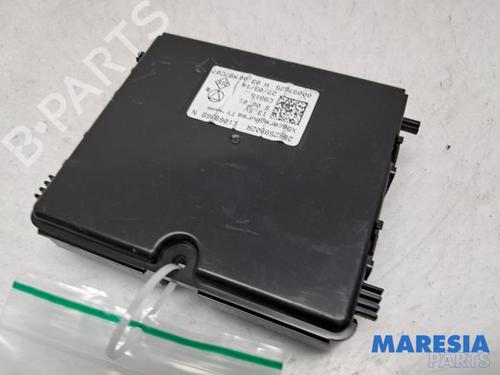 Used Electronic module RENAULT CLIO IV Grandtour (KH_) 1.2 TCe 120 (KHM0) (120 hp) 31518822