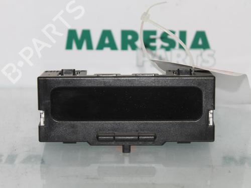 electronic-module-renault-megane-ii-bm01_-cm01_-2001-2002-2003-2004-2005-2006-2007-2008-2009-2010-2011-2012-31437949 main image