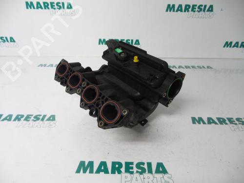 Used Injection rail PEUGEOT 1007 (KM_) 1.6 16V (109 hp) 31481255