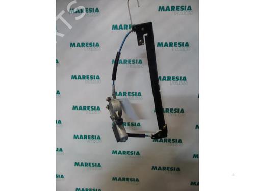 Used Front right window mechanism ALFA ROMEO 147 (937_) 1.6 16V T.SPARK ECO (937.AXA1A, 937.BXA1A) (105 hp) 31410204