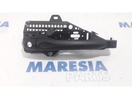 front-left-exterior-door-handle-renault-clio-iv-bh_-2012-2013-2014-2015-2016-2017-2018-2019-2020-2021-31514791 main image