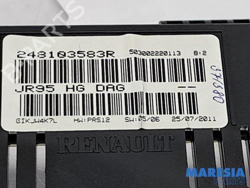 Instrument cluster RENAULT SCÉNIC III (JZ0/1_) 1.6 dCi (JZ00, JZ12) | BP31521135C47