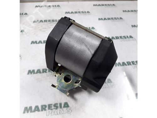 rear-center-seatbelt-renault-clio-ii-bb_-cb_-1998-1999-2000-2001-2002-2003-2004-2005-2006-2007-2008-2009-2010-2011-2012-2013-2014-2015-2016-31468049 main image