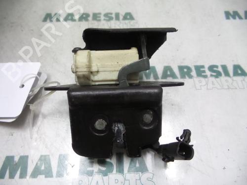 Used Electronic module FIAT STILO (192_) 1.8 16V (192AXC1A, 192BXC1A) (133 hp) 31395631