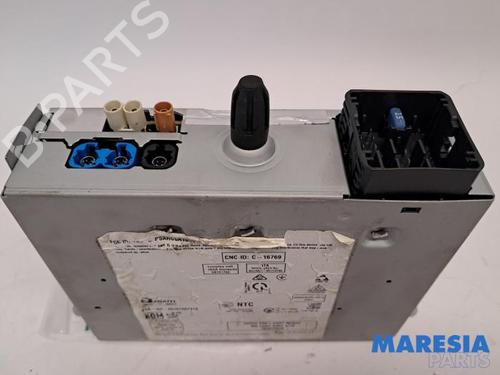 Used Radio OPEL CORSA F (P2JO) 1.2 (68) (131 hp) 31537252