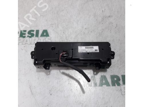 Climate control RENAULT KADJAR (HA_, HL_) 1.2 TCe 130 (HLMR) | BP31404834I5