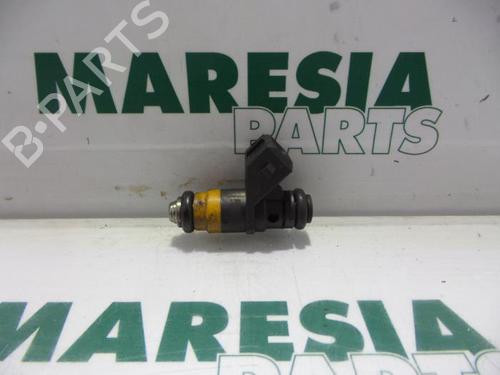 Used Injector RENAULT MEGANE I Classic (LA0/1_) 1.6 16V (LA00, LA04, LA0B, LA11, LA16, LA19, LA1J, LA1K,... (107 hp) 31424491