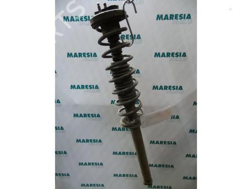 Used Right rear shock absorber Right rear shock absorber RENAULT TWINGO I (C06_) 1.2 (C063, C064) (55 hp) 31470286 31470286