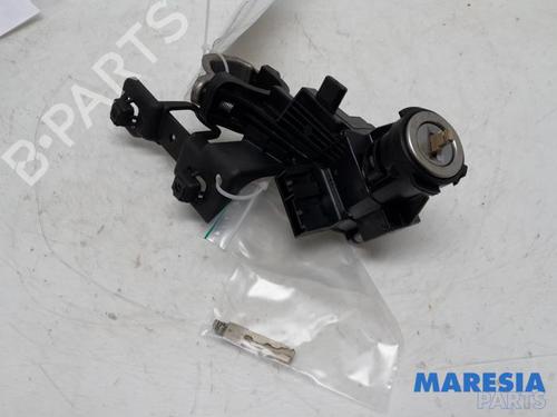 Used Ignition barrel FIAT PUNTO (199_) 0.9 (101 hp) 31507518