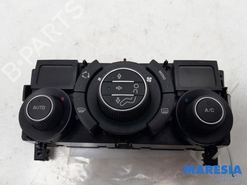 Used Climate control PEUGEOT 308 CC (4B_) 2.0 HDi (4BRHRH, 4BRHRJ) (136 hp) 31506854
