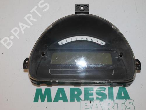 Used Instrument cluster CITROËN C2 (JM_) 1.1 (60 hp) 31468280
