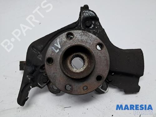 Used Left front steering knuckle Left front steering knuckle FIAT 500L (351_, 352_) 1.4 (199LYB1B) (95 hp) 40235618 40235618