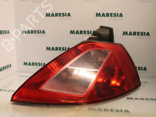 right-taillight-renault-megane-ii-bm01_-cm01_-2001-2002-2003-2004-2005-2006-2007-2008-2009-2010-2011-2012-31399377 main image