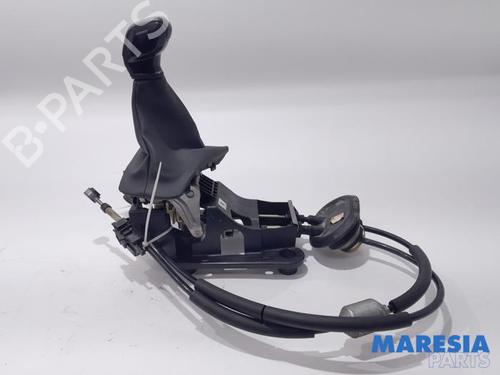 Used Gear lever PEUGEOT 208 I (CA_, CC_) 1.2 VTI 82 (82 hp) 31445830