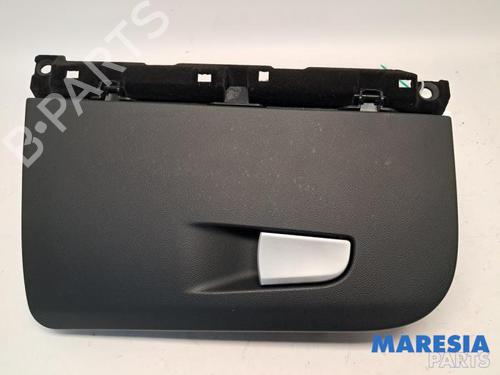 Used Glove box ALFA ROMEO GIULIA (952_) 2.2 D (952AEM250, 952AEA250) (150 hp) 31466699