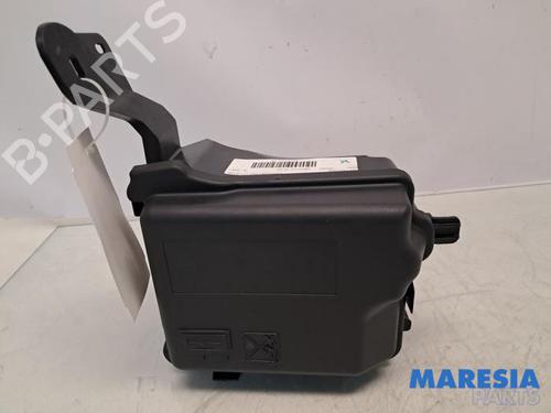 Used Fuse box PEUGEOT 208 I (CA_, CC_) 1.2 VTI 82 (82 hp) 31450094
