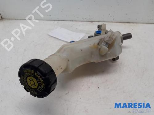 Used Brake master cylinder RENAULT CLIO III (BR0/1, CR0/1) 1.4 16V (98 hp) 31398340