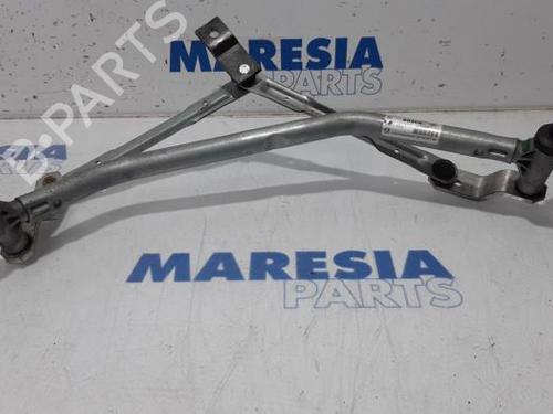 Used Front wipers mechanism CITROËN C3 III (SX) 1.2 VTi 82 (82 hp) 31511895