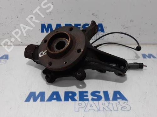 Used Right front steering knuckle PEUGEOT 308 CC (4B_) 1.6 16V (156 hp) 31390170