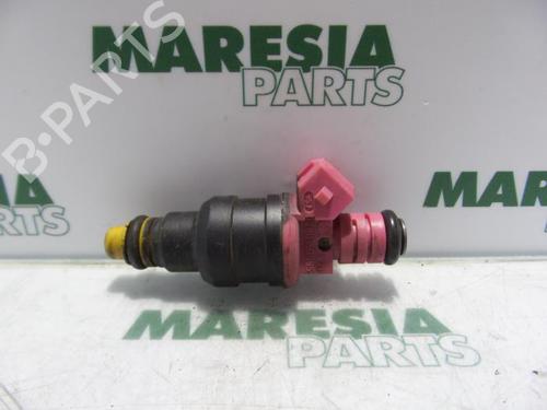 injector-renault-twingo-i-c06_-1993-1994-1995-1996-1997-1998-1999-2000-2001-2002-2003-2004-2005-2006-2007-2008-2009-2010-2011-2012-31495360 main image