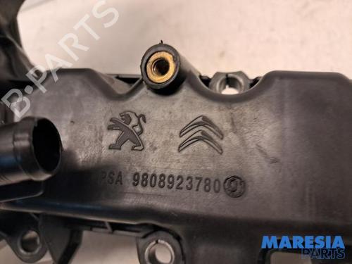 Valve cover CITROËN C4 CACTUS 1.2 THP 110 | BP31509309M124 - Image 2