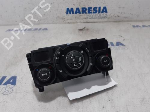 Used Climate control PEUGEOT 5008 (0U_, 0E_) 1.6 16V (120 hp) 31477440