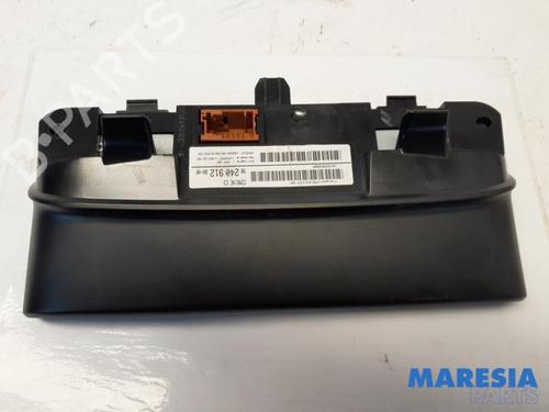 Instrument cluster CITROËN C4 CACTUS 1.2 THP 110 | BP31512258C47