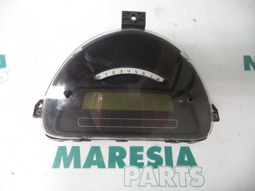 Used Instrument cluster CITROËN C2 (JM_) 1.1 (60 hp) 31505428