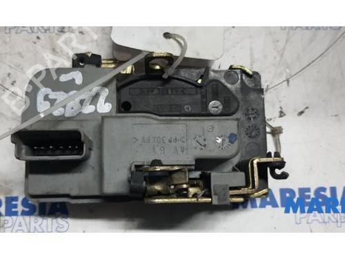 electronic-module-peugeot-206-hatchback-2ac-1998-1999-2000-2001-2002-2003-2004-2005-2006-2007-2008-2009-2010-2011-2012-31421235 main image