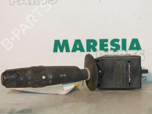 Used Steering column stalk CITROËN XANTIA Break (X1_, X2_) 1.9 Turbo D (90 hp) 31528190