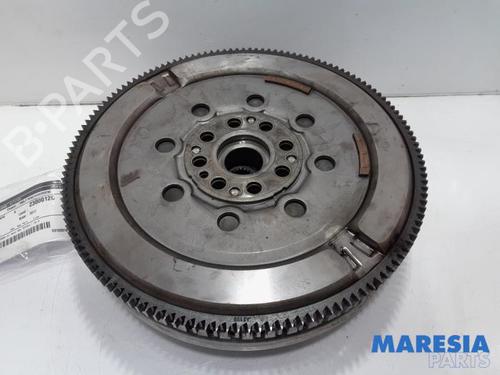 Used Flywheel OPEL VIVARO B Van (X82) 1.6 CDTI (05) (125 hp) 31500026