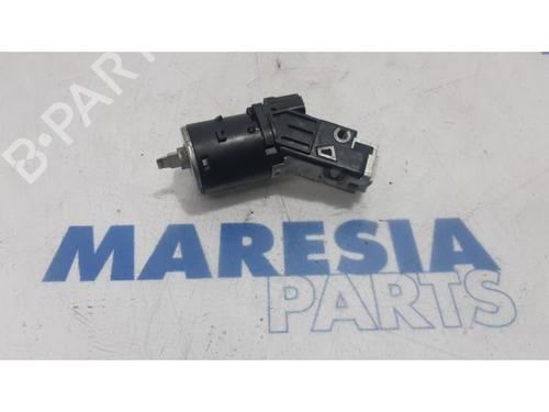 Used Ignition barrel PEUGEOT 308 SW II (LC_, LJ_, LR_, LX_, L4_) 1.6 BlueHDi 120 (120 hp) 31510707