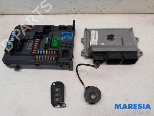 Used Engine control unit (ECU) PEUGEOT 208 I (CA_, CC_) 1.2 VTI 82 (82 hp) 31438425