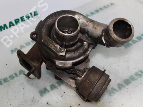Turbo/Compresor ALFA ROMEO 147 (937_) 1.9 JTD (937.AXD1A, 937.BXD1A, 937.AXV1A, 937.BXB1A,... (115 hp) 31487526