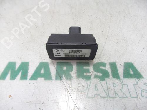 Used Electronic module RENAULT MEGANE III Grandtour (KZ0/1) 1.5 dCi (KZ09, KZ0D, KZ1G, KZ29, KZ14, KZ1W, KZ10, KZ1F,... (110 hp) 31485825