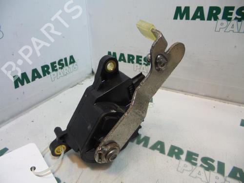 Used Electronic module RENAULT MEGANE II (BM0/1_, CM0/1_) 1.5 dCi (BM0F, BM0T, BM2B, CM0F, CM0T) (82 hp) 31402613