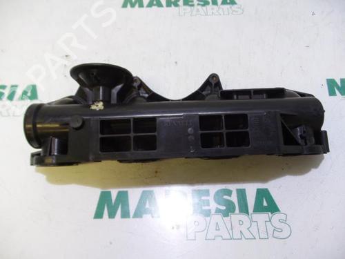 Used Injection rail RENAULT MASTER II Bus (JD) 2.2 dCI 90 (JD0G, JD0N, JD1N) (90 hp) 31537178