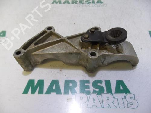 Used Timing cover RENAULT MASTER II Bus (JD) 2.2 dCI 90 (JD0G, JD0N, JD1N) (90 hp) 31495496